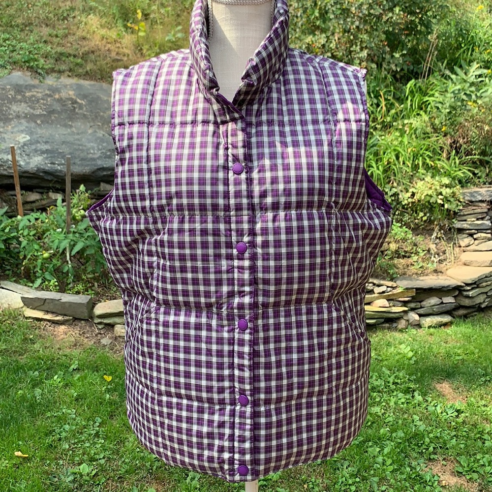 Lands’ End Purple/White plaid puffer vest Sz Large